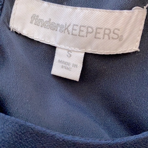 🎉HP🎉 Peplum Navy top - Picture 4 of 4